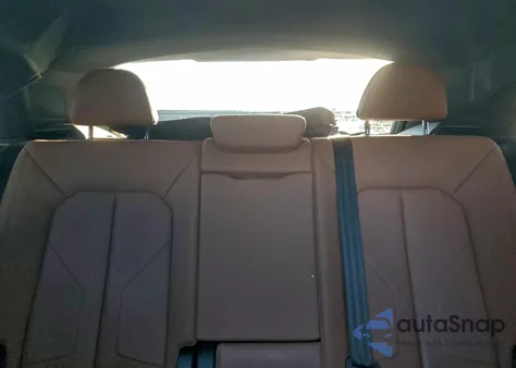 2021 Audi Q3 Premium S Line 45 z USA, uszkodzony, nr VIN WA1DECF3XM1029327